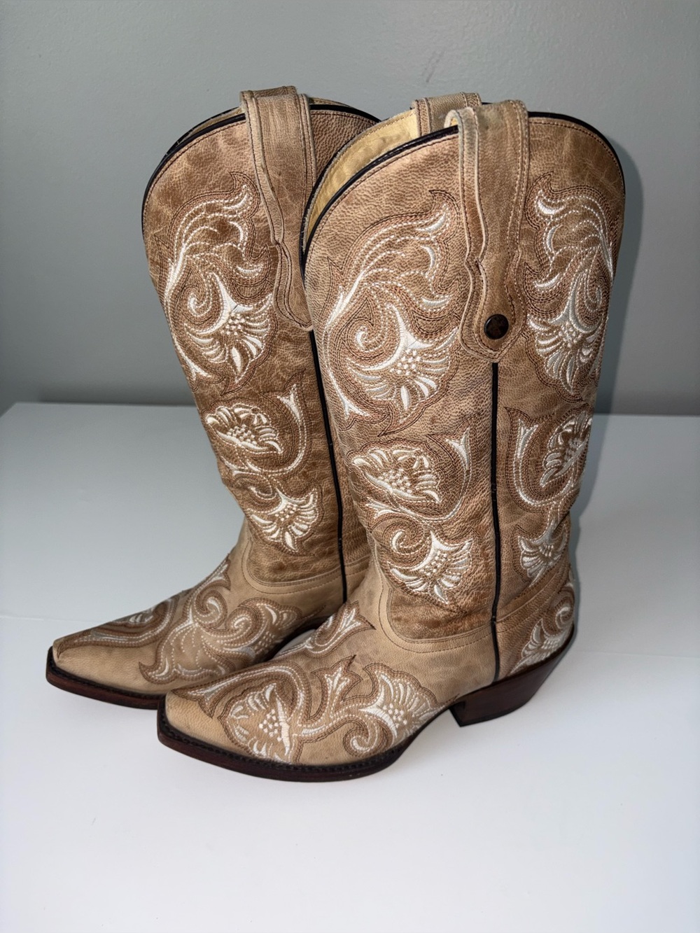 Corral Women Boots 6.5